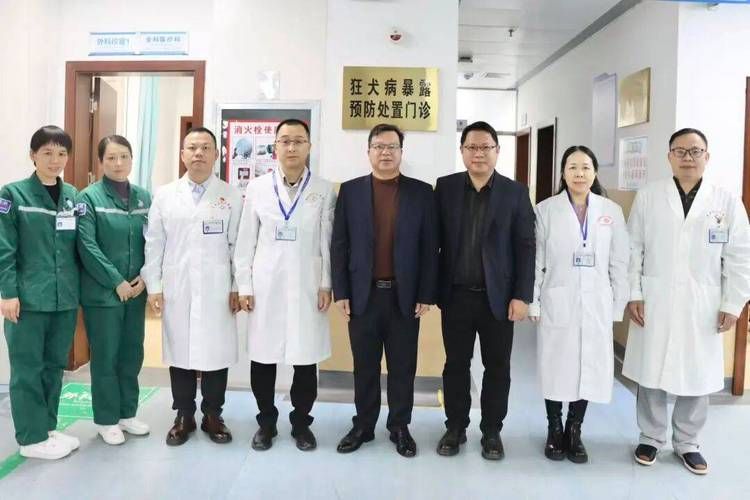 专家:四川内江东兴区每年或现多个感染高峰/内江市东兴区疫情防控指挥部