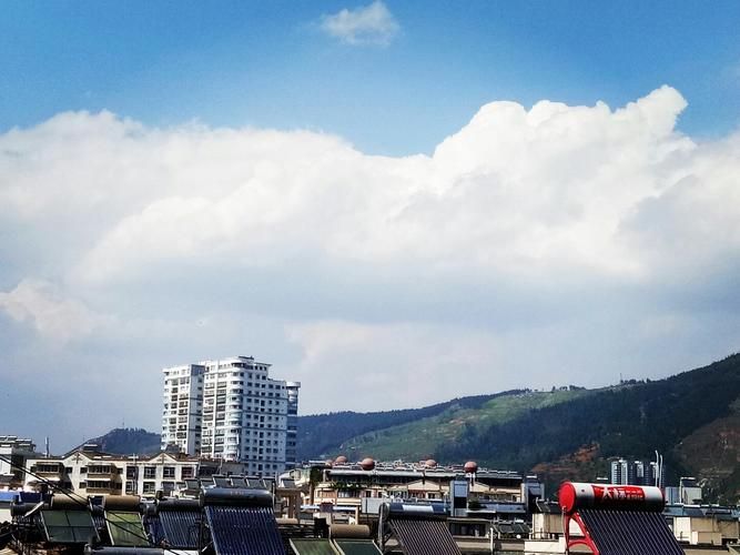 疫情防控中风险地区!云南省红河哈尼族彝族自治州个旧市(个旧市为什么不再是红河州政府所在)