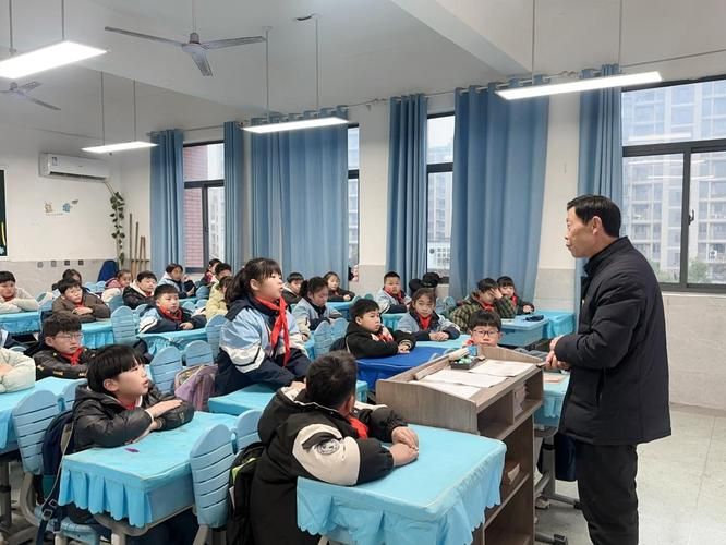  蚌埠高新技术开发区疫情视频最新:蚌埠高新区开展学雷锋活动